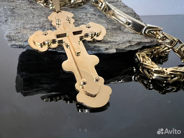 Цепь и крест