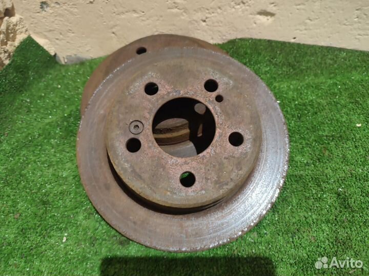 Задний тормозной диск Mercedes-Benz w201