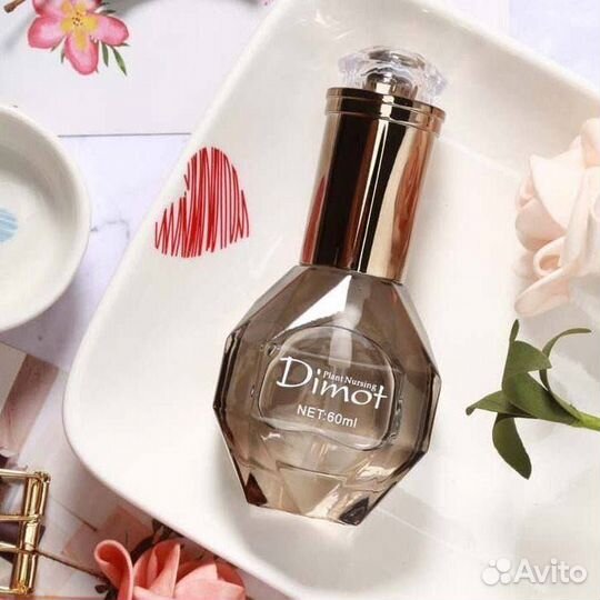 Парфюмированное масло для ухода за волосами