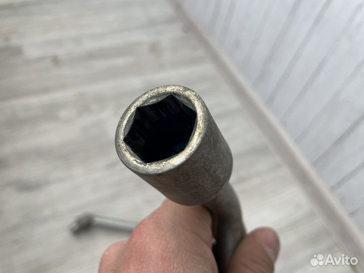 Ключ балоник