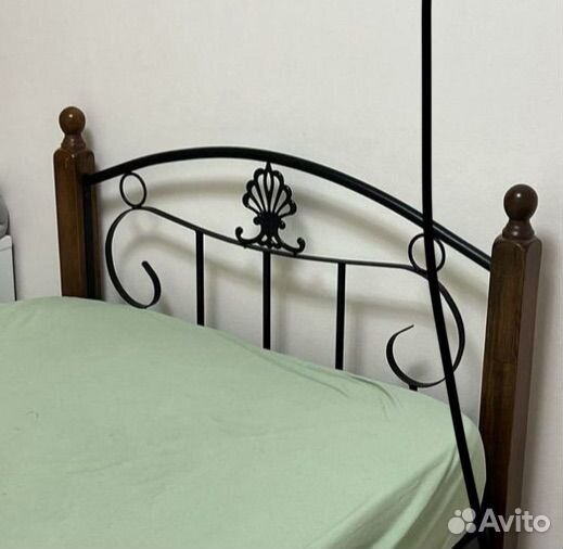 Кровать односпальная