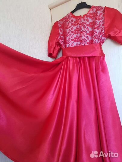 Платье нарядное для девочки