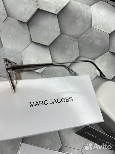 Очки солнцезащитные Marc Jacobs 3