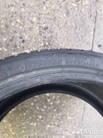 Hankook Winter I'Cept Evo 3 X W330A 275/35 R22 и 315/30 R22 107V