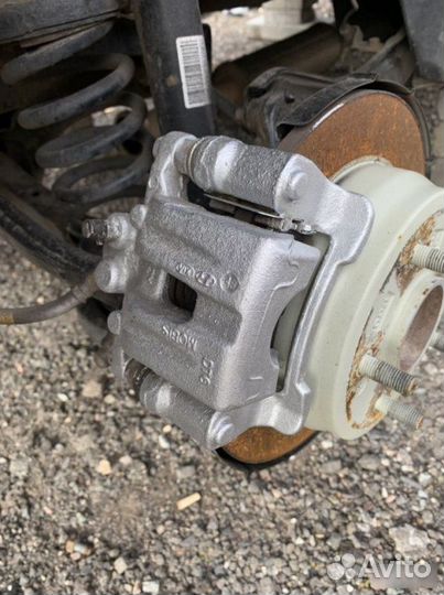 Суппорт задний правый Hyundai Ix35