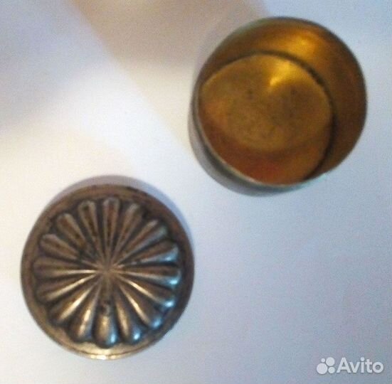 Старинная позолоченная латунная шкатулка 19в