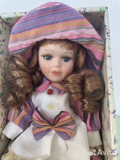 Кукла фарфоровая Porcelain Doll