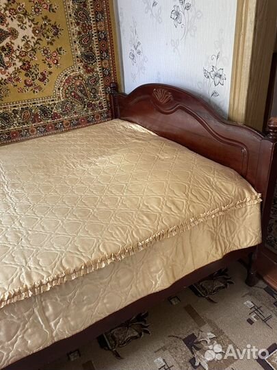 Кровать двухспальная с матрасом бу 160 200