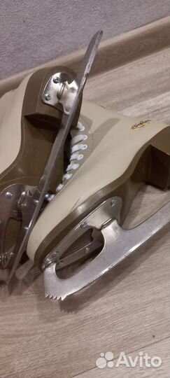 Коньки фигурные 35 размер