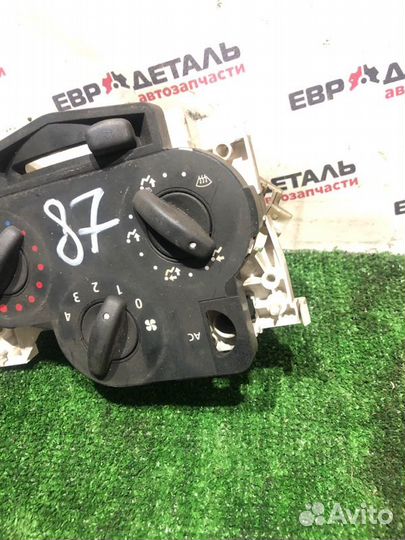 Блок управления отопителем Renault Logan седан 1.4