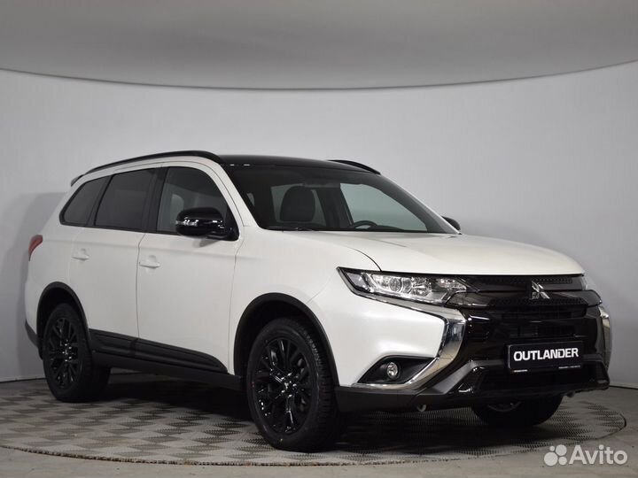 Mitsubishi Outlander 2.0 CVT, 2022