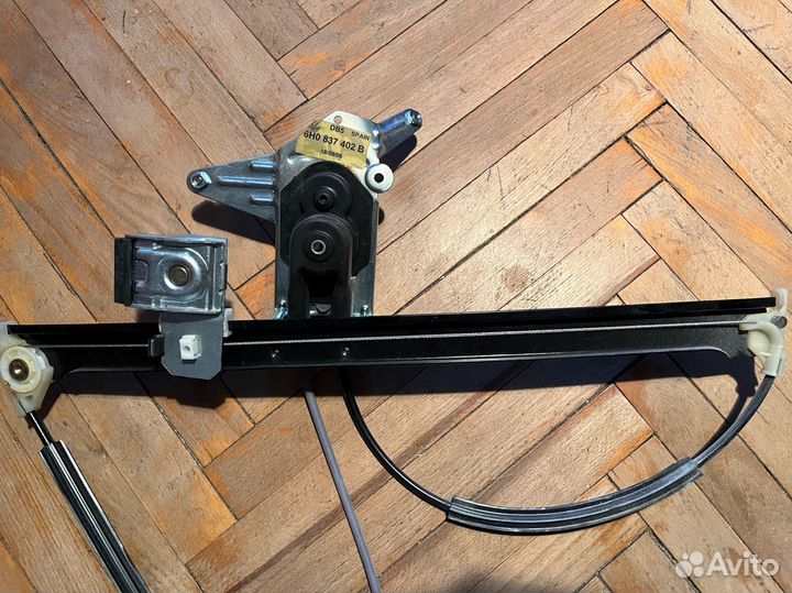 Стеклоподъемник передний правый Volkswagen Lupo