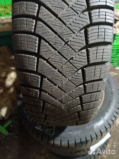 Pirelli Ice Zero 205/55 R16 94T