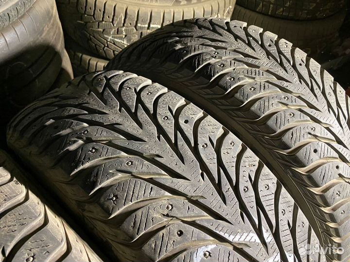 Yokohama Ice Guard IG35 215/65 R16 102T