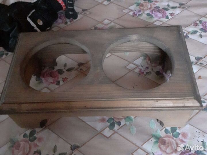 Одежда и аксессуары для собак