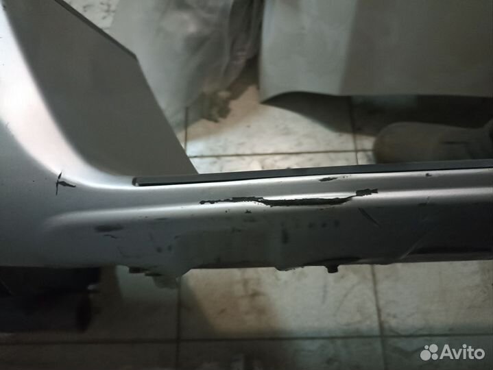 Бампер задний на L200