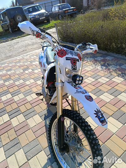 BSE J1 250