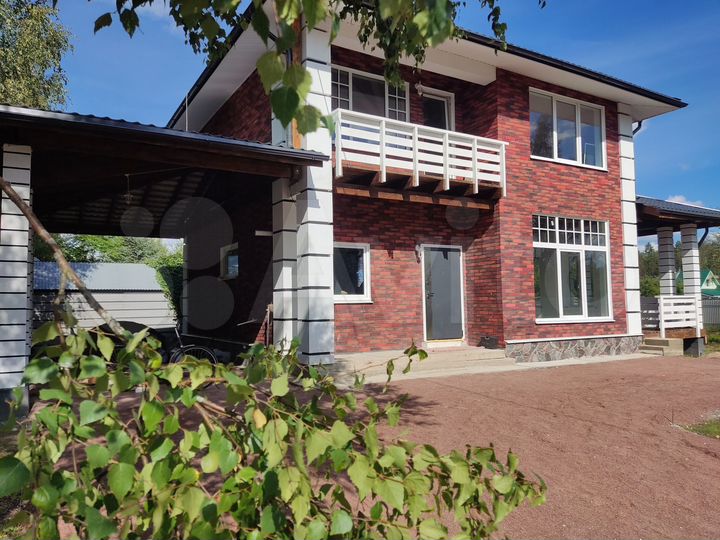 Дом 166,5 м² на участке 12 сот.