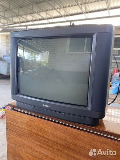 Продается телевизор