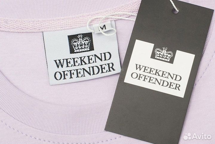 Футболка Weekend offender