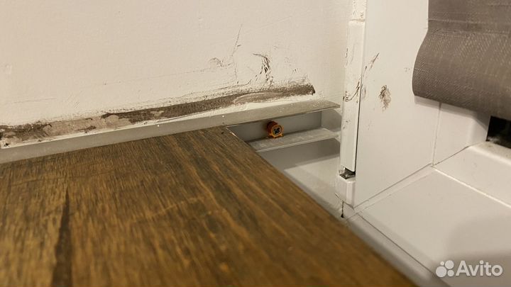 Мебель в детскую стол