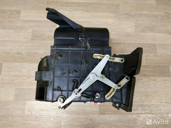 Корпус радиатора отопителя Nissan Primera P11