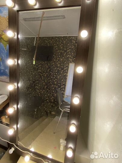 Гримерное зеркало с лампочками бу