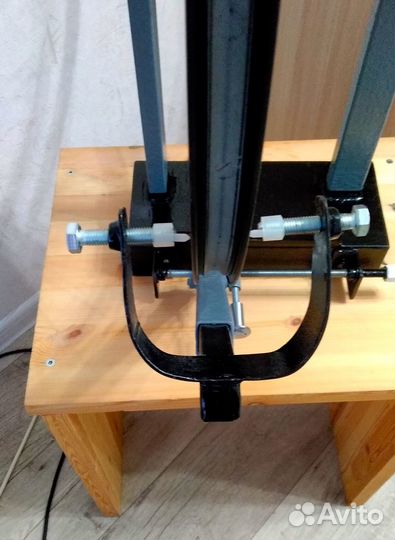 Станок для сборки и правки велосипедных колес