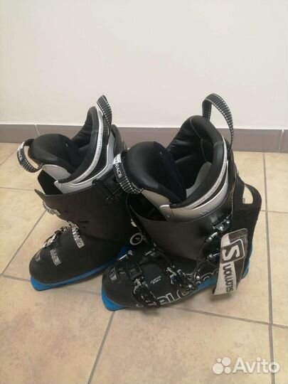 Горнолыжные ботинки размер 28.0