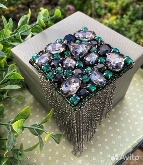 Брошь-погон