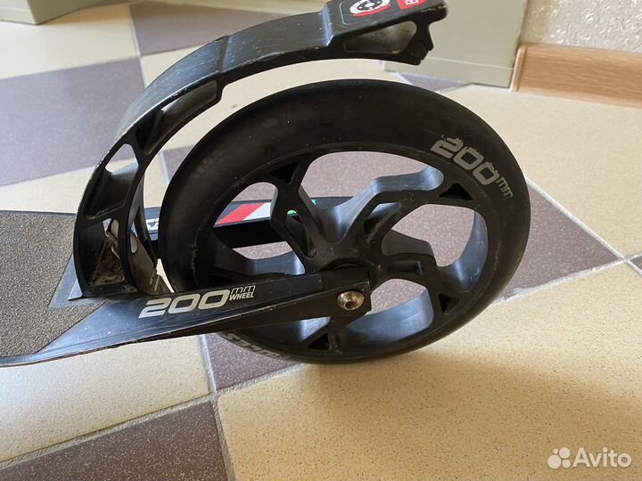 Самокат городской roces 200 mm