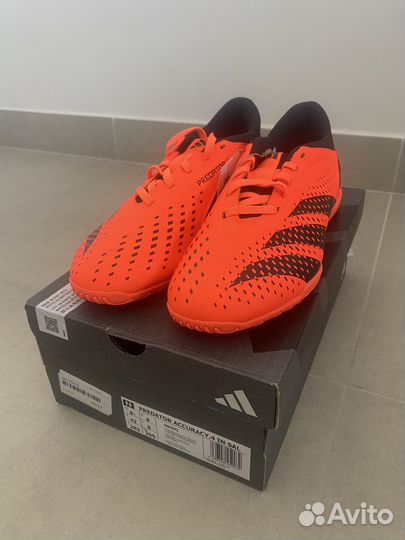 Футзалки Adidas predator accuracy. 4 in sal