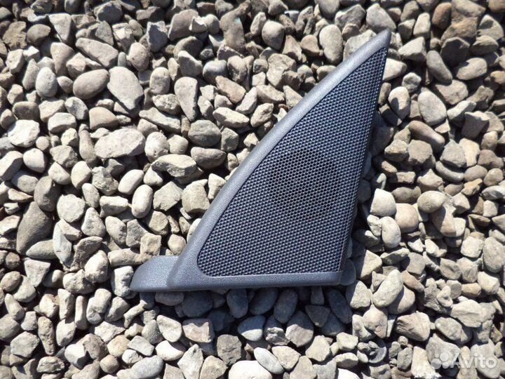 Пищалка правая Mercedes-Benz C180 W203 271.946