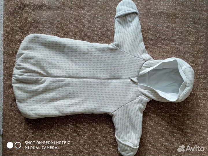 Утепленный конверт для новорожденных с шапочкой