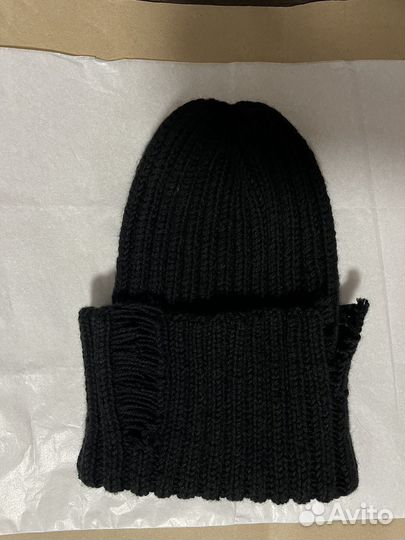 Очень рваная шапка