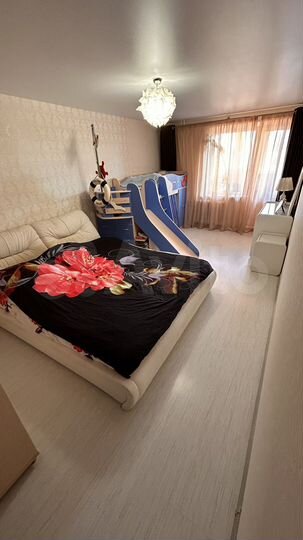 3-к. квартира, 90,9 м², 2/10 эт.