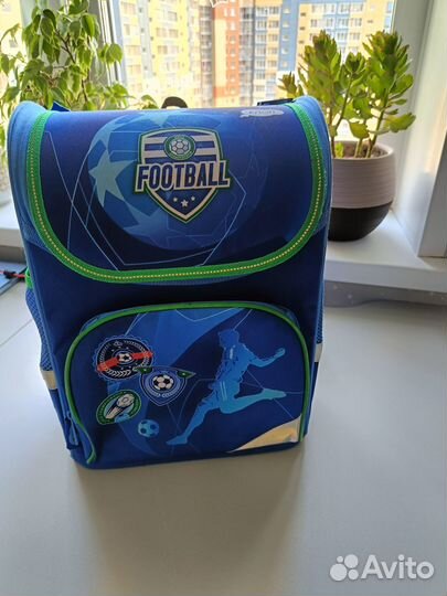 Школьный рюкзак