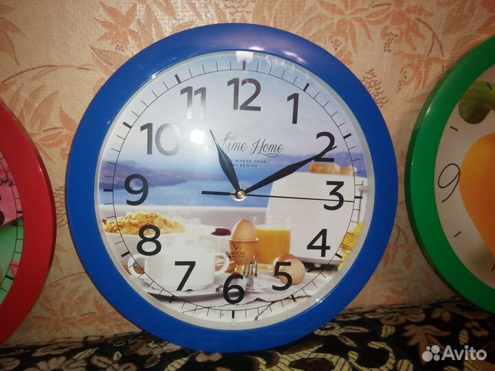 Часы настенные в ассортименте. Новые