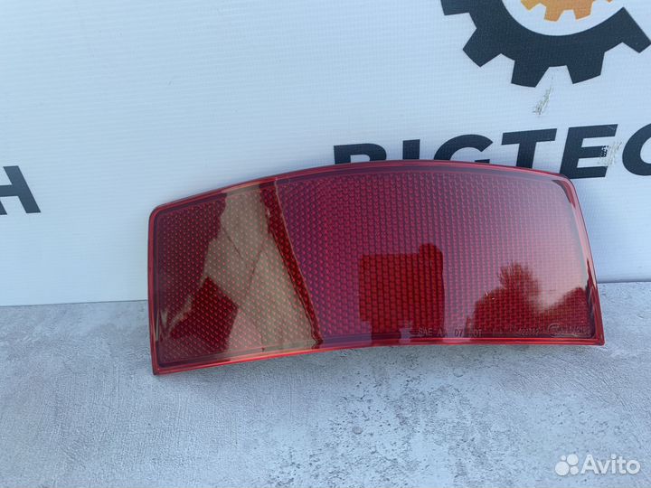 Отражатель в задний бампер Mercedes A2048200174