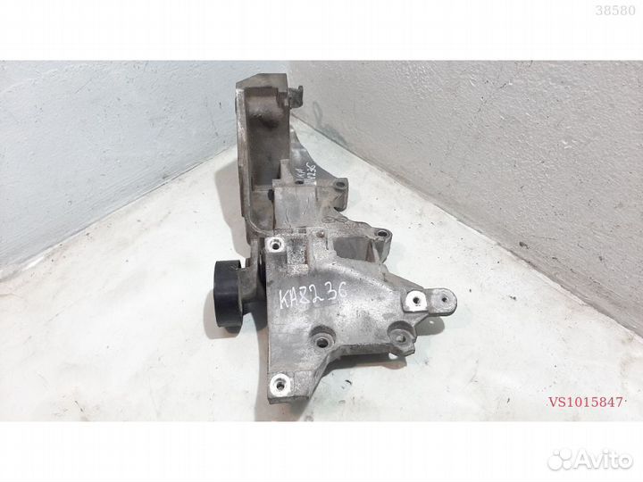 S1015847 Кронштейн генератора audi Q3 8U