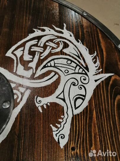 Щит викингов Беовульф