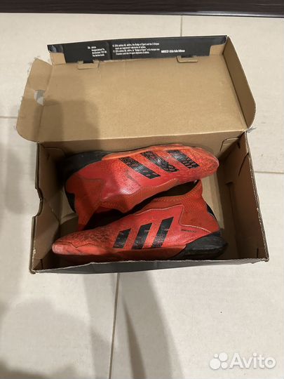 Бутсы adidas predator freak