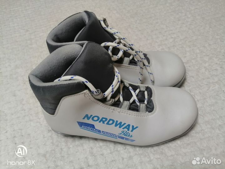 Лыжные ботинки детские