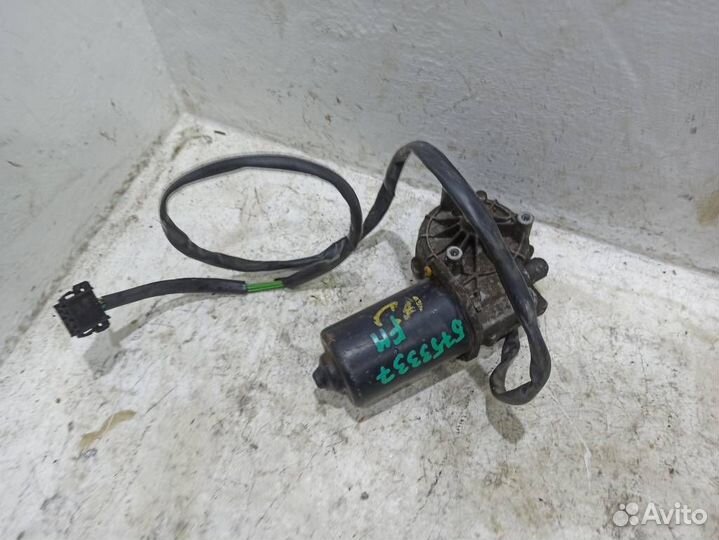 Моторчик стеклоочистителя передний