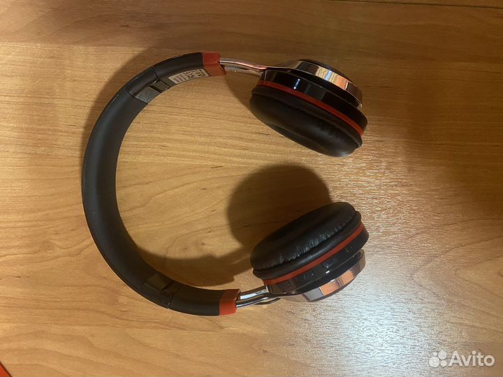 Беспроводные наушники