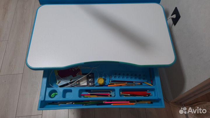 Растущий стол и стул