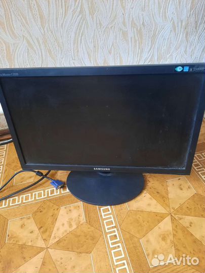 Монитор samsung