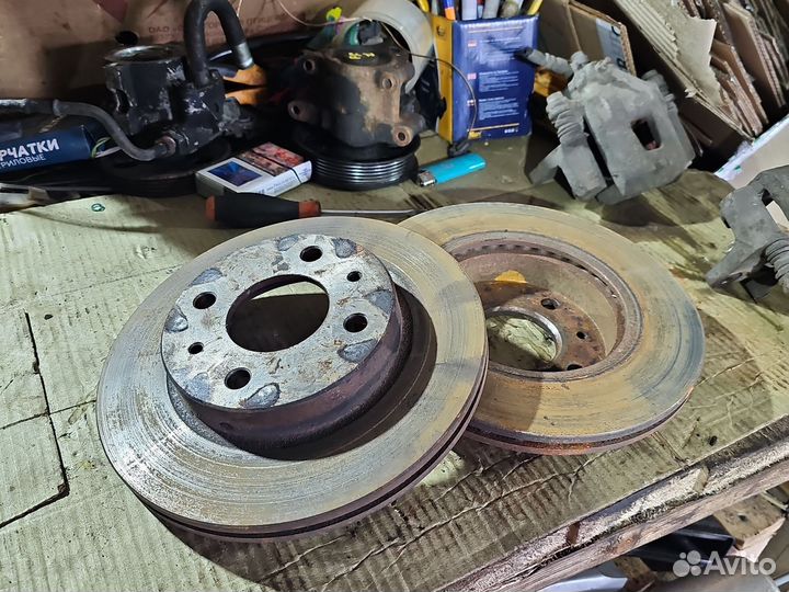 Тормозные диски передние Nissan Sunny Ниссан Санни