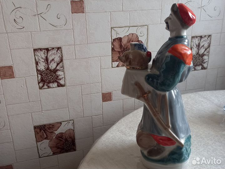 Штоф статуэтка