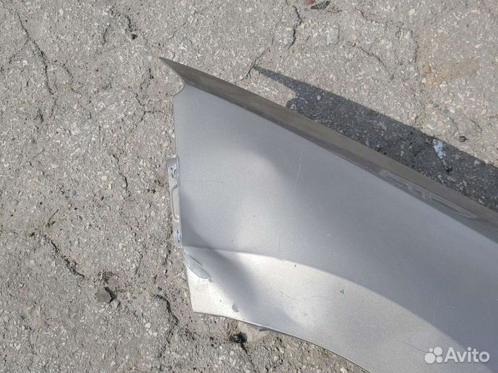 Крыло переднее левое skoda rapid